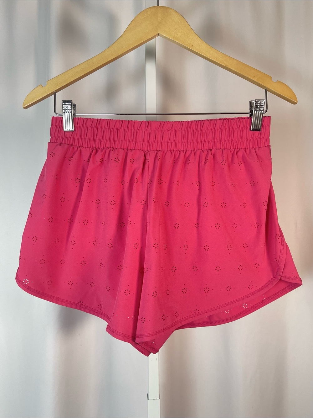 Yogalicious Summersalt Running Medium Bright Pink Eyelet Athletic Shorts Gym